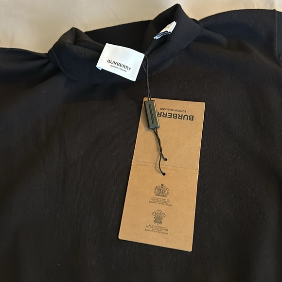 New authentic Burberry high neck knit sweater - Picture 5 of 9